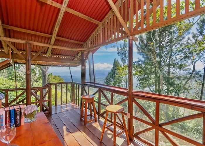 Vista Turrialba Lodge