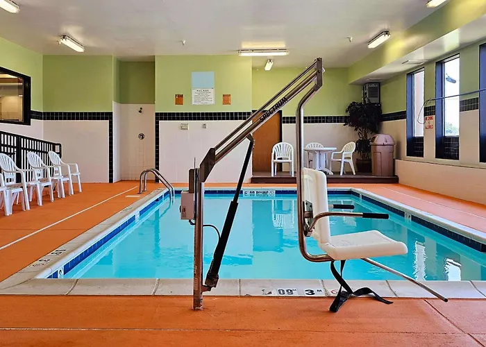 Quality Inn & Suites Near St Louis And I-255