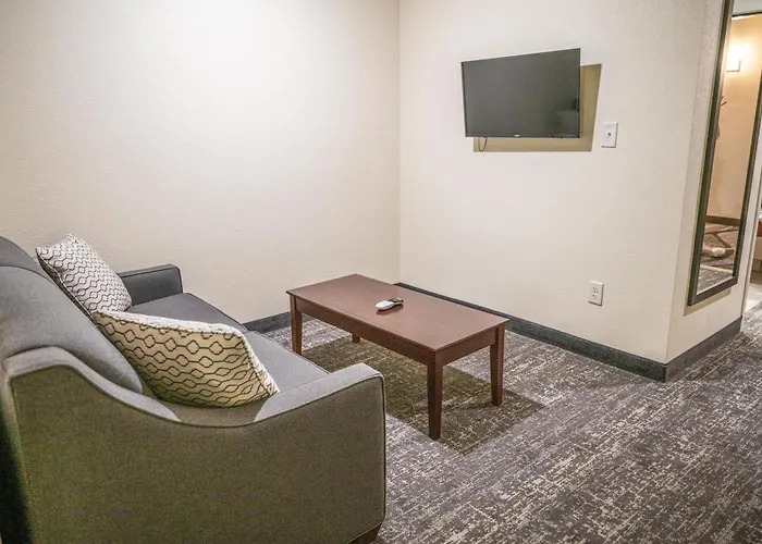 Cobblestone Hotel & Suites - Lamar