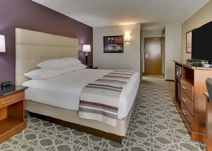 Drury Inn & Suites Poplar Bluff