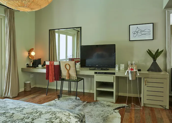 The Robertson Small Hotel And Spa By The Living Journey Collection
