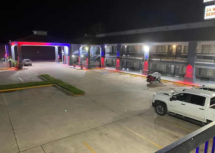 Texas Inn And Suites Raymondville