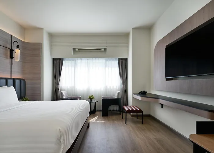 Panmanee Hotel-Newly Renovated
