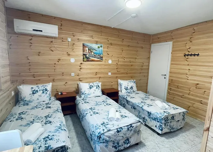 Amigo Hotel On The Beach - With Shelter