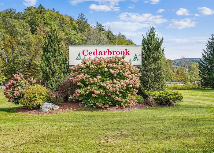 Cedarbrook Deluxe Two Bedroom Suite With Outdoor Heated Pool 10506