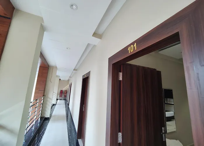 Hotel Kusum Palace