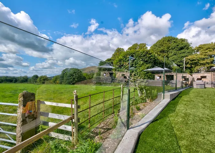Howgills House Hotel