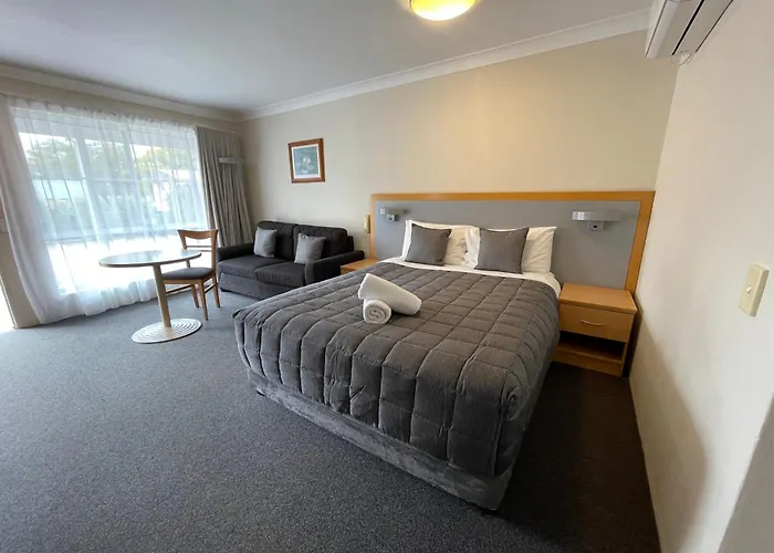 George Bass Motor Inn