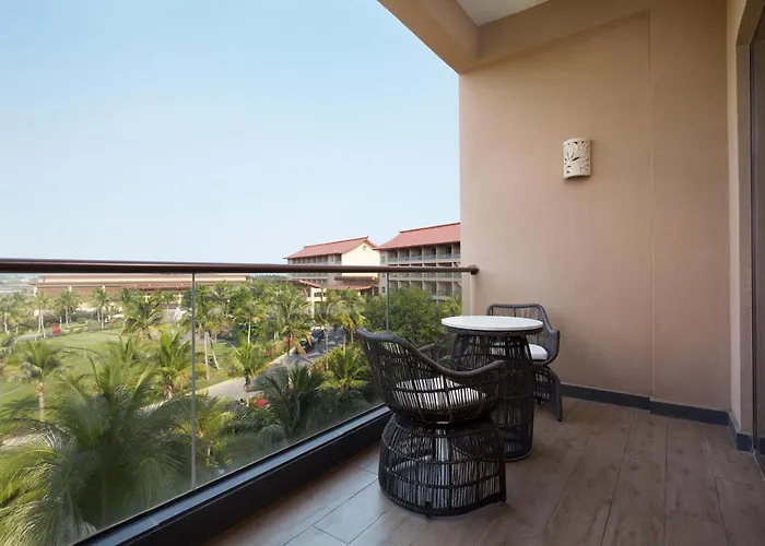 Sheraton Maoming Romantic Beach Resort