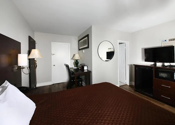 Cedar Lodge Motel