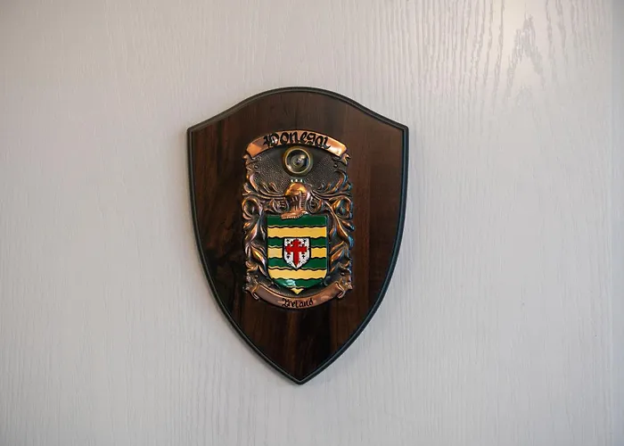 Irish Cottage Inn & Suites