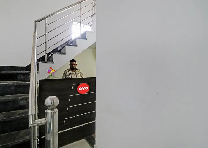 Oyo Flagship Hotel Royal Inn