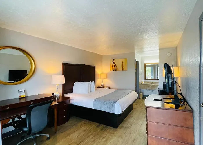 Days Inn By Wyndham Fort Walton Beach