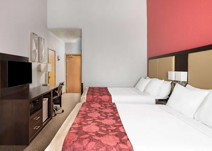 Ramada By Wyndham Keystone Near Mt Rushmore