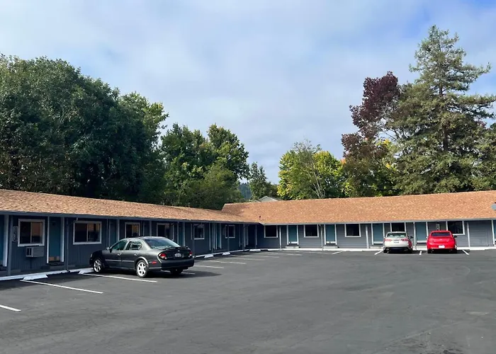 Pine Cone Motel