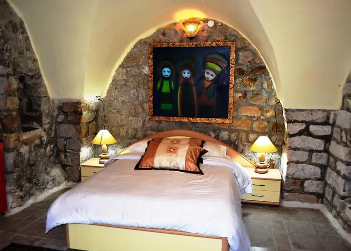 Palacio Domain - Stylish European Luxury Boutique Hotel