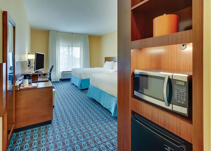 Fairfield Inn & Suites By Marriott Dunn I-95
