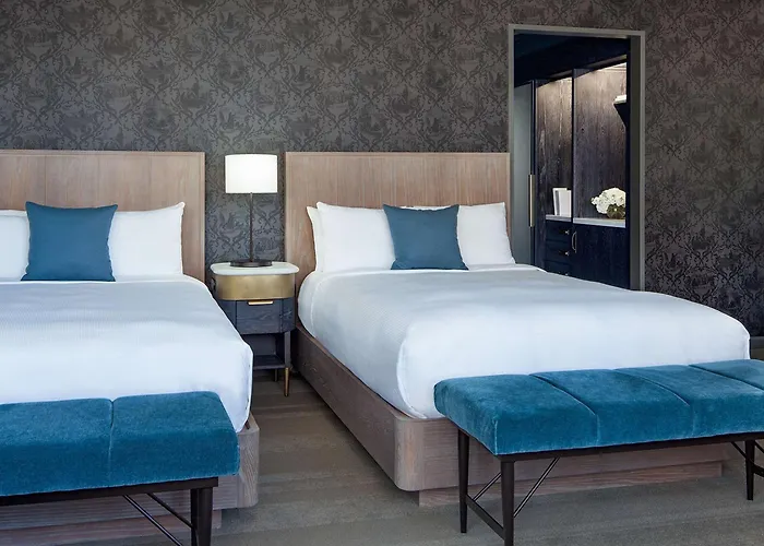 The Marquette Hotel, Curio Collection By Hilton