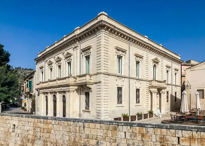 Palazzo Favacchio - Patane