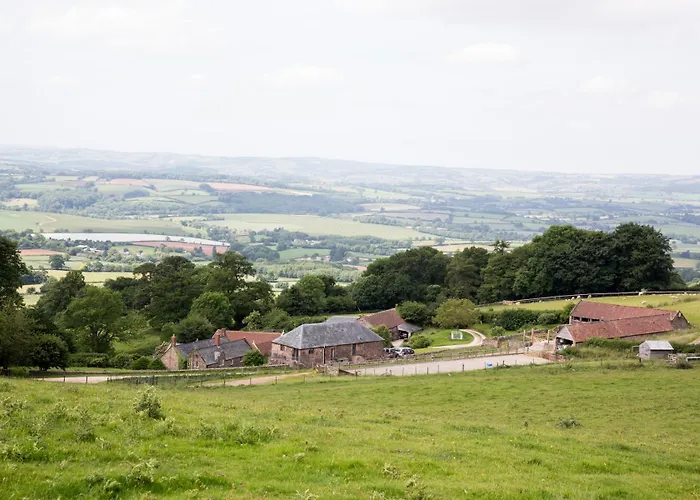 Tilbury Shepherd Huts & Holiday Cottages With Hot Tubs