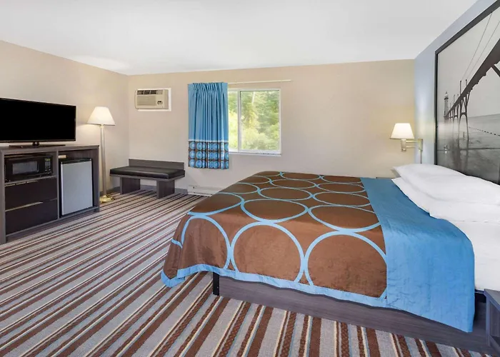 Super 8 By Wyndham Marysville/Port Huron Area