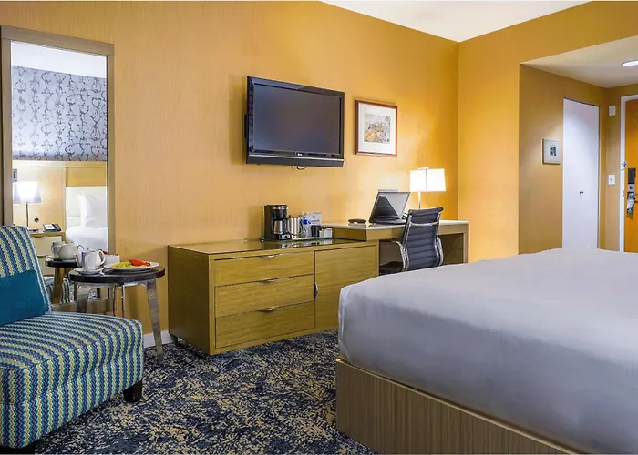 Executive Plaza Hotel & Conference Centre, Metro Vancouver