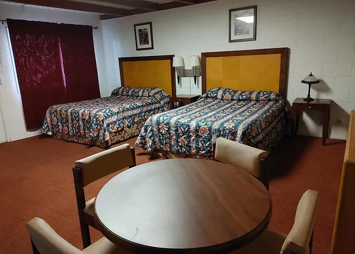 Kootenay Country Inn