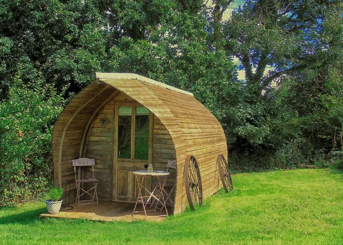 Ceridwen Glamping, Double Decker Bus And Yurts