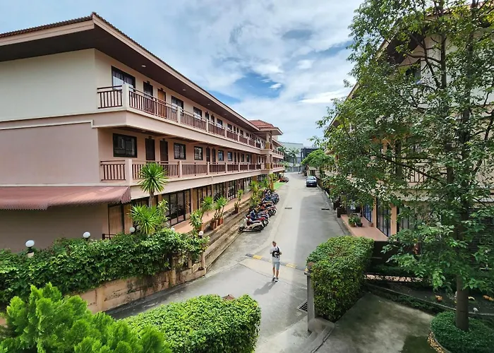 Panupong Hotel