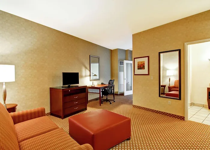 Hilton Garden Inn Ottawa Airport