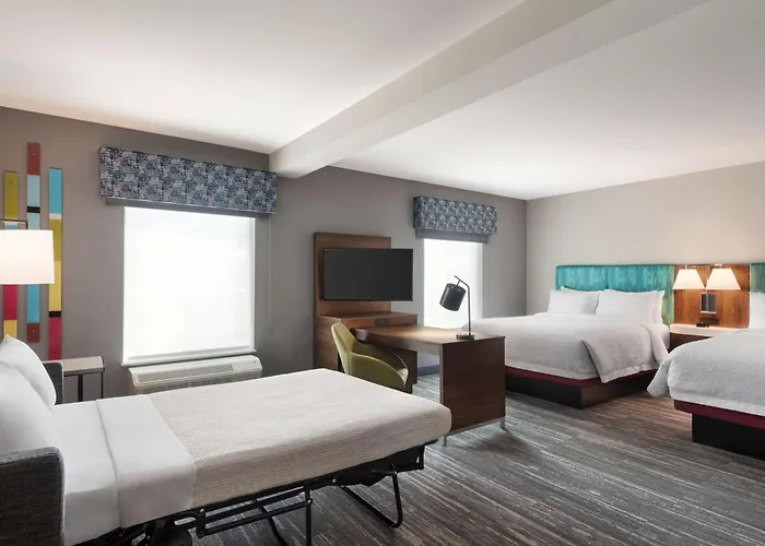 Hampton Inn & Suites Kelowna, British Columbia, Canada