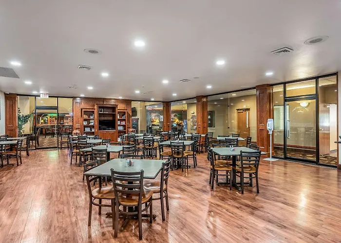 Quality Inn & Suites Hannibal West