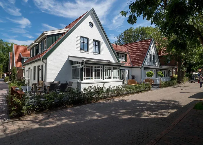 Inselsuenn Hotel Und Apartments