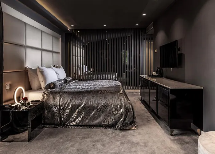 Hotel 9