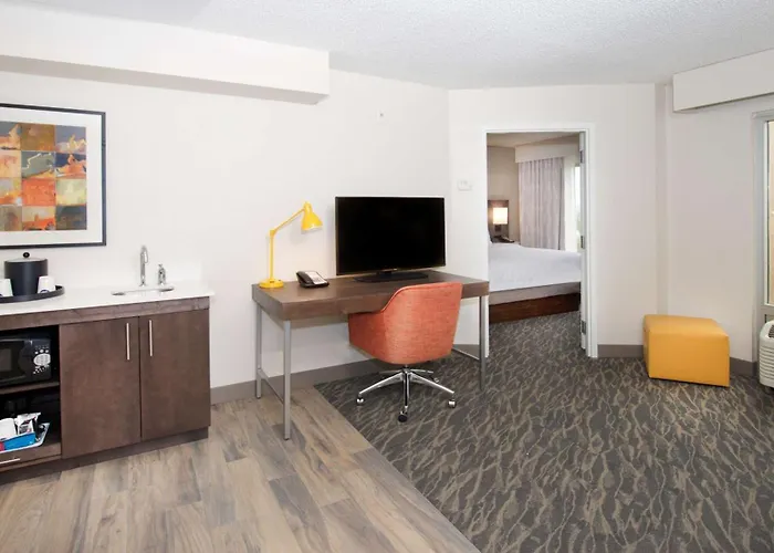 Hampton Inn & Suites N Ft Worth-Alliance Airport