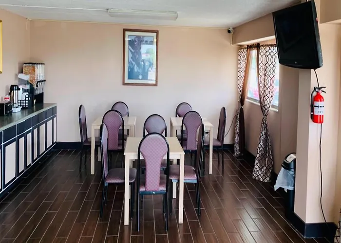 Economy Inn Of Holland