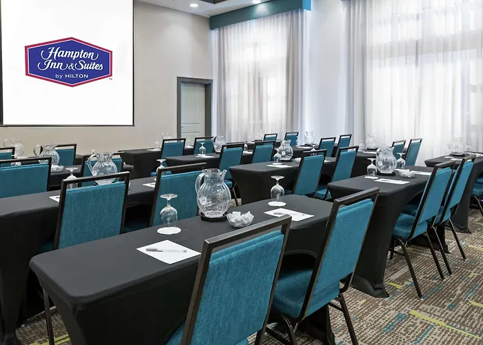 Hampton Inn & Suites Orlando Airport At Gateway Village