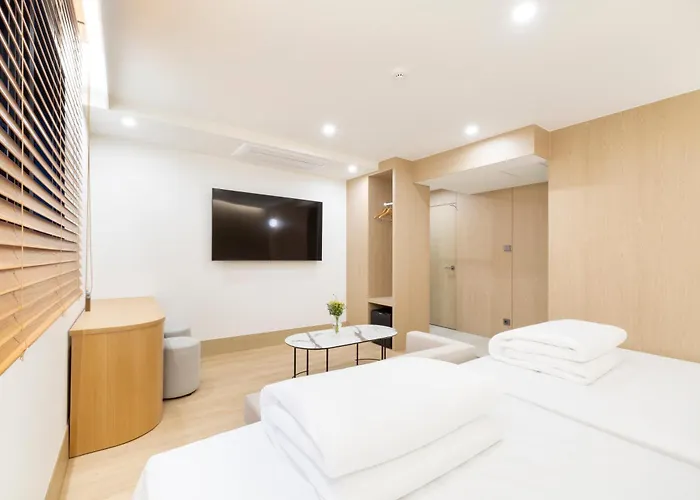 Busan H-Avenue Hotel Seomyeon Station