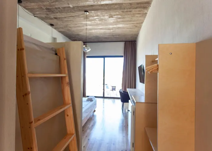 Toni Retzo Rooms