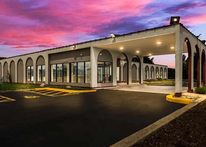 Red Roof Inn & Conference Center Chicago - Aurora Fox Valley
