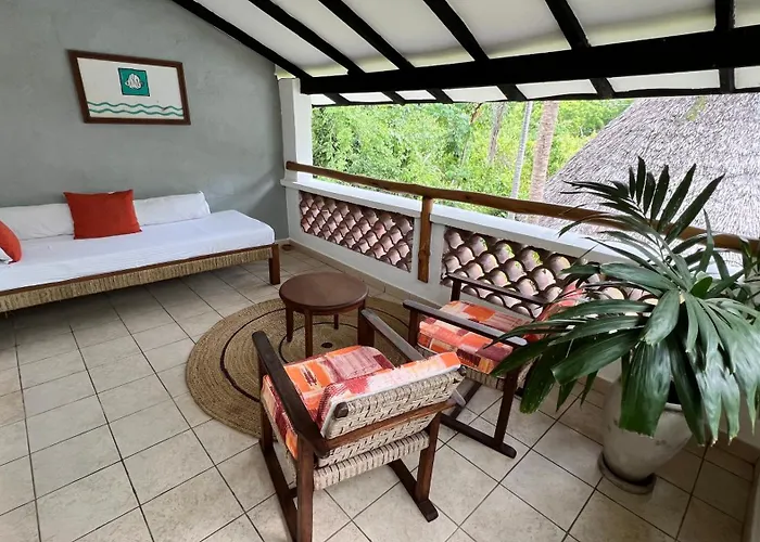 Pinewood Beach Resort&Spa