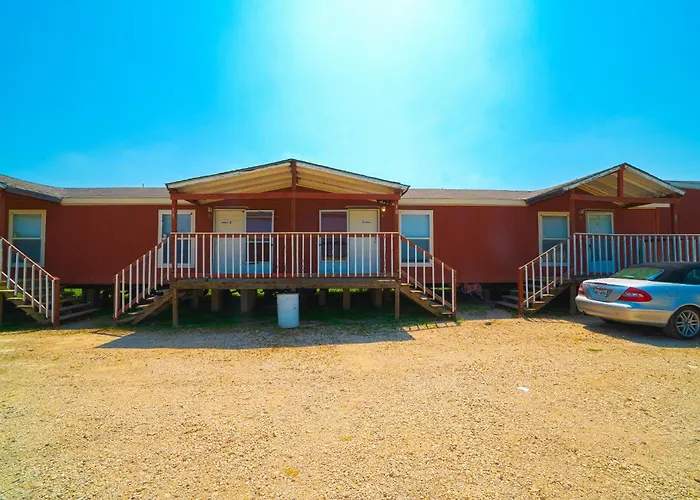 Grand Eagle Ford Lodge & Rv Park