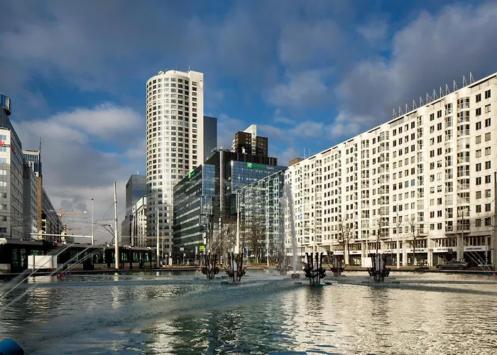 Holiday Inn Express Rotterdam - Central Station By Ihg