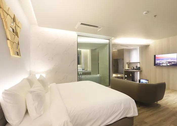 The Signature Hotel Airport