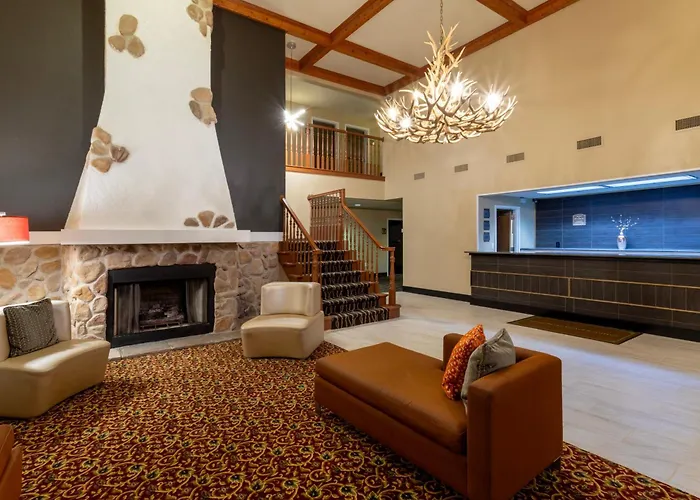 Grandstay Hotel & Suites