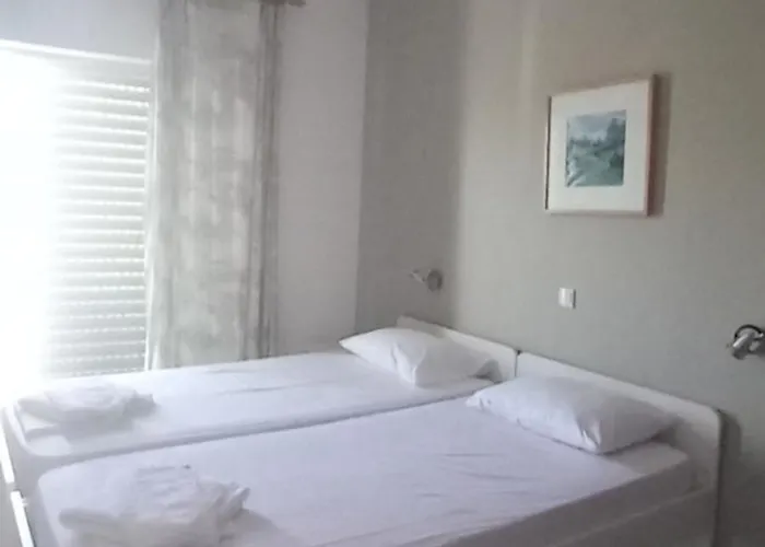 Nikolaki Rooms