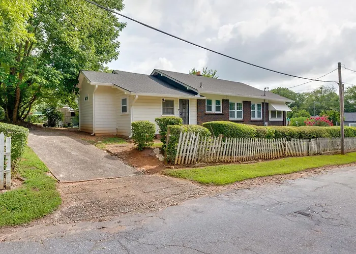 Atlanta Vacation Rental ~ 3 Mi To Downtown!