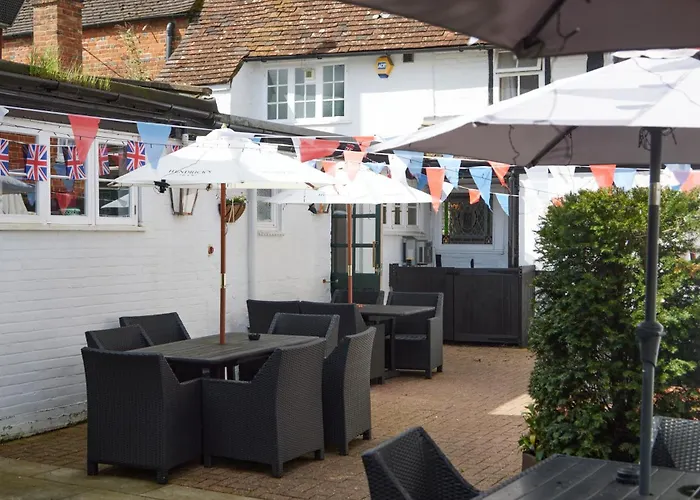 The Bell Hotel Woburn By Greene King Inns
