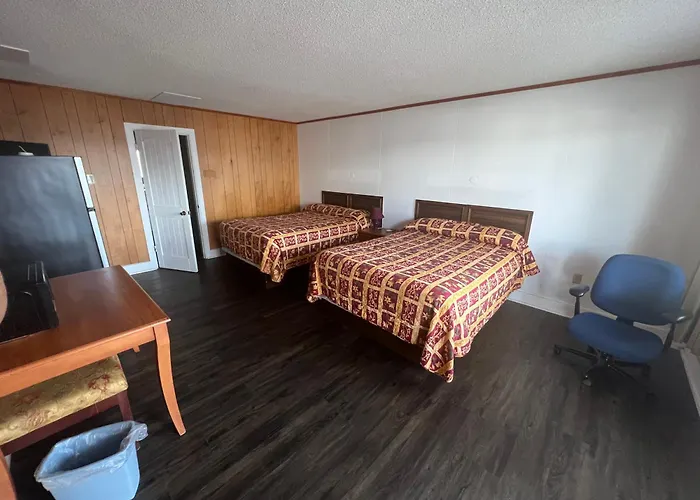 Pinelodge Motel
