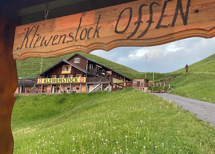 Ausflugs-Ski-Pistenhotel Klewenstock AUTO FREI nur mit der Pendelbahn erreichbar auf 1600müm
